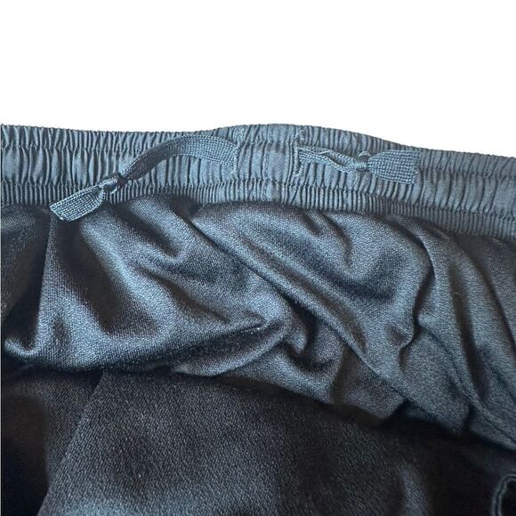 Nike Dri-Fit Women’s Running Shorts (Small) - Picture 4 of 7